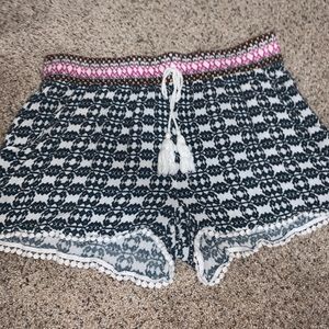 Multicolored pattern summer shorts
